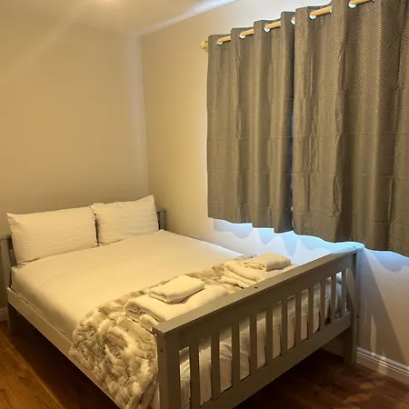 Small 25m2 With In Walking Distance Of The Of 아파트 *
